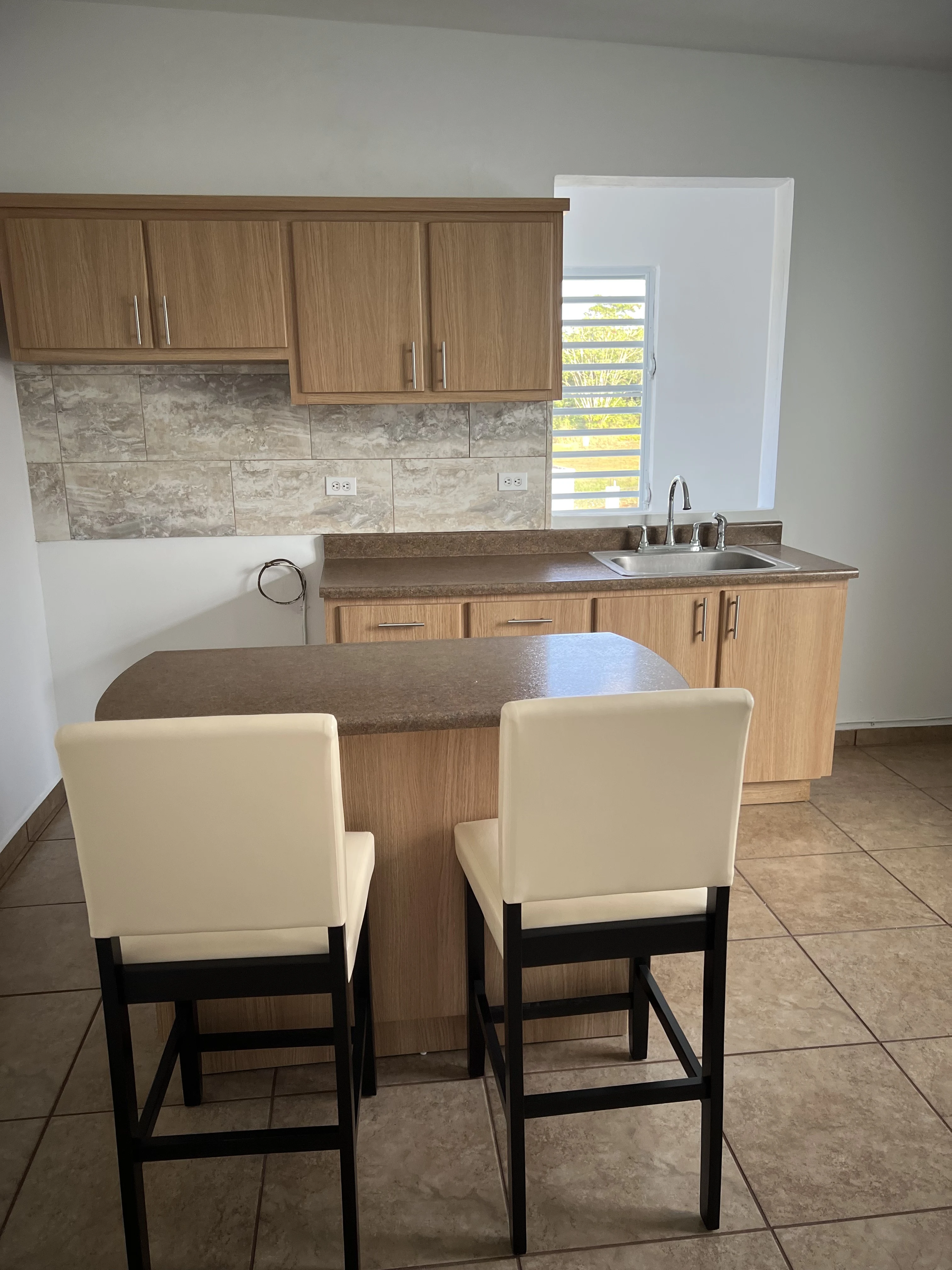 Home 1 Kitchen